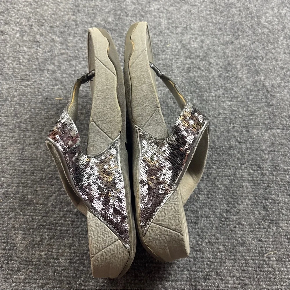 FITFLOP Women’s Grey Lulu Glitter Toe-Post Sandals Flip Flops size: 8 - Picture 8 of 10